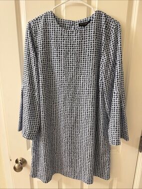 Banana Republic Navy and White Long-Sleeve Patterned Shift Dress